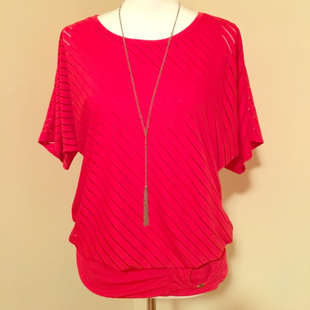 EUC red top. Medium.