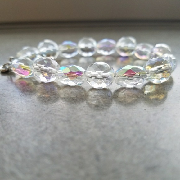 Iridescent Bead Bracelet - Picture 3 of 5