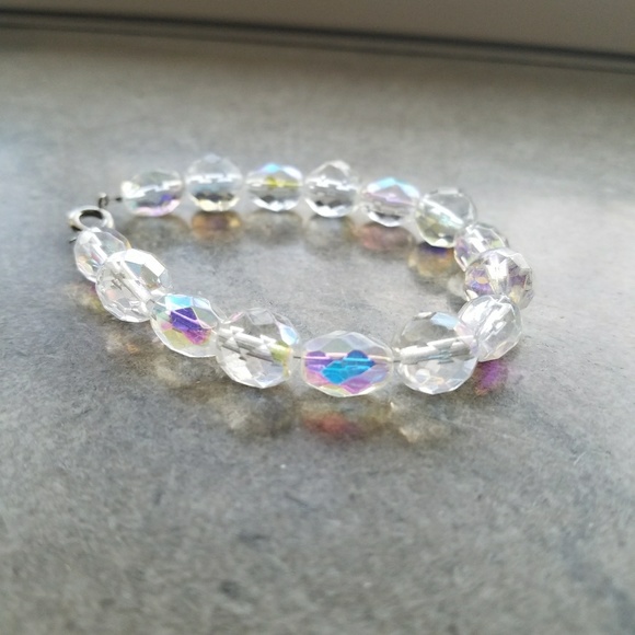 Iridescent Bead Bracelet - Picture 4 of 5