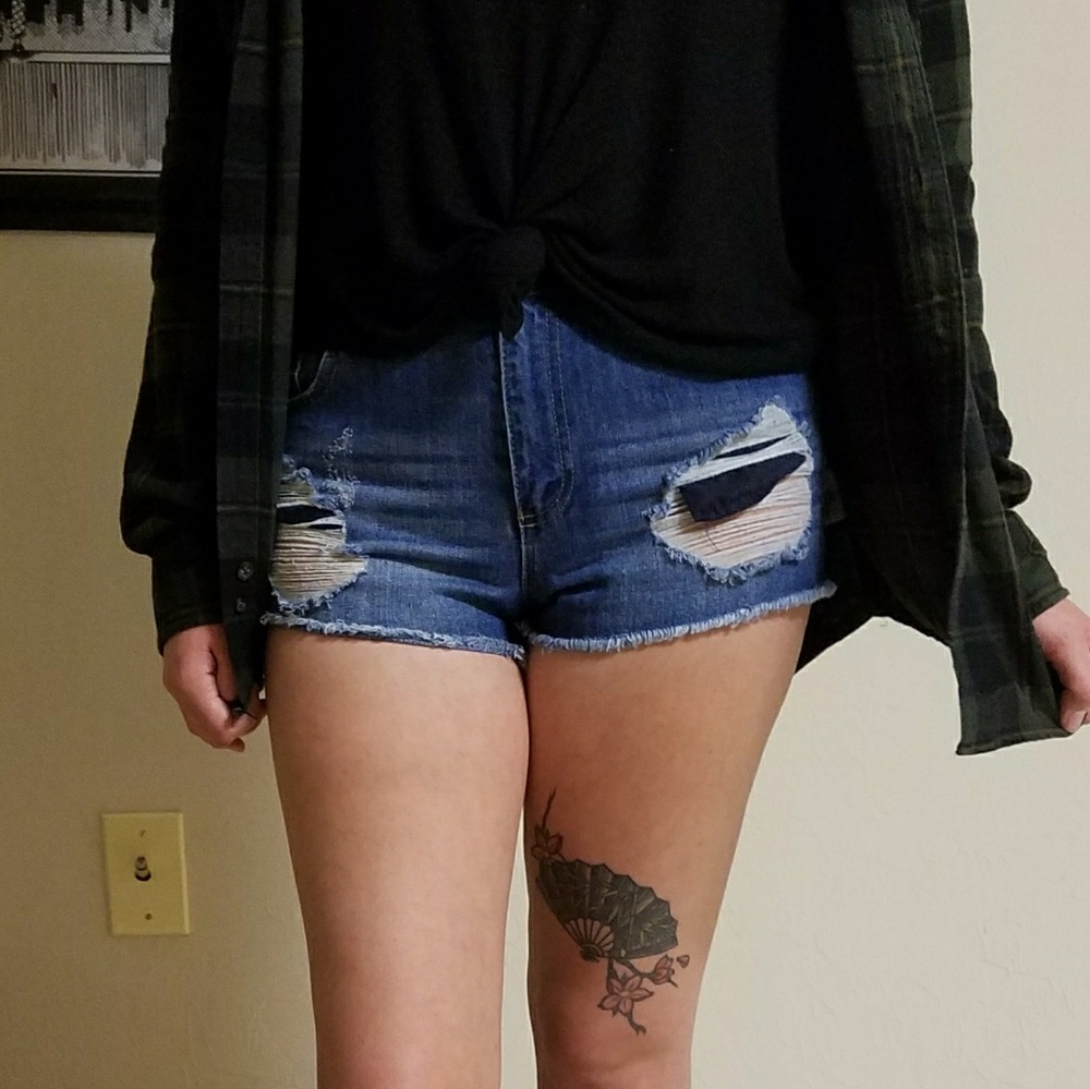Jean short shorts