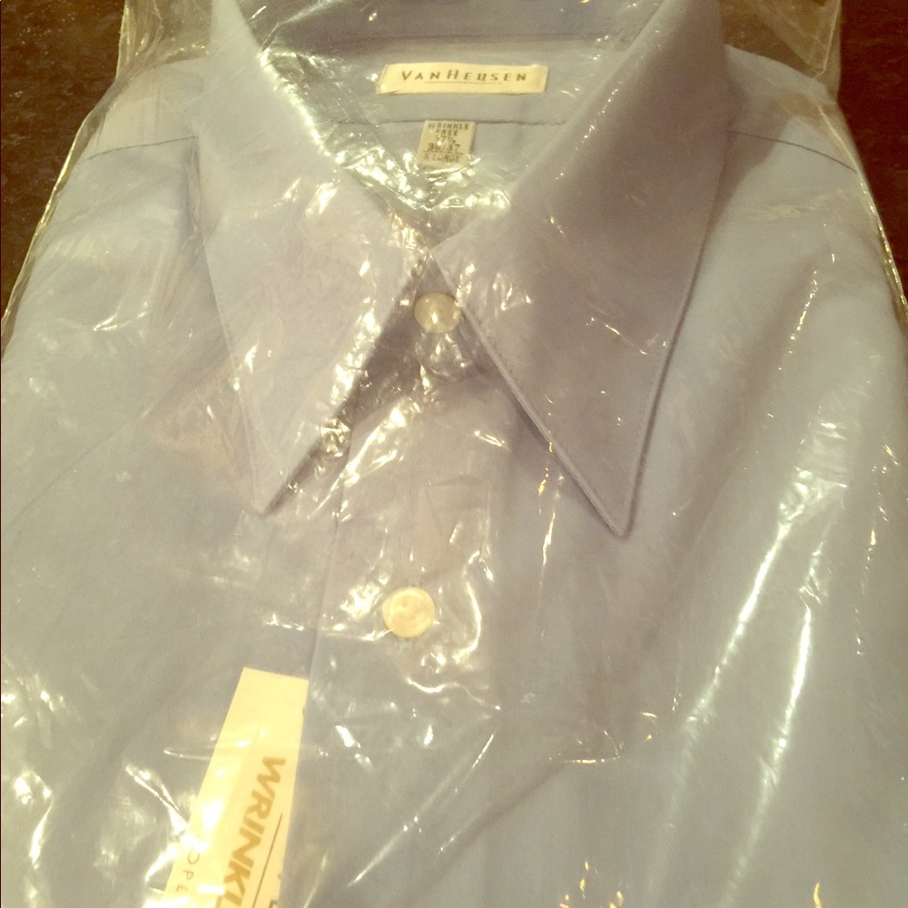 Men's Van Heusen poplin wrinkle free dress shirt