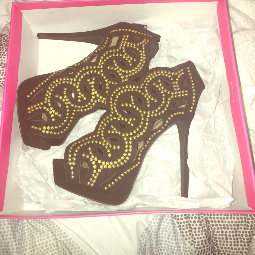 JustFab Jaspers BLk heels