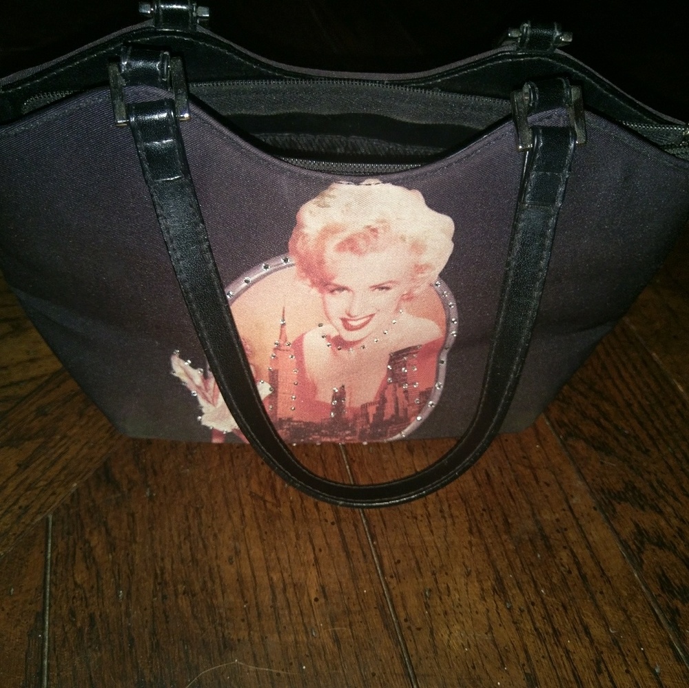 Small Marilyn Monroe handbag
