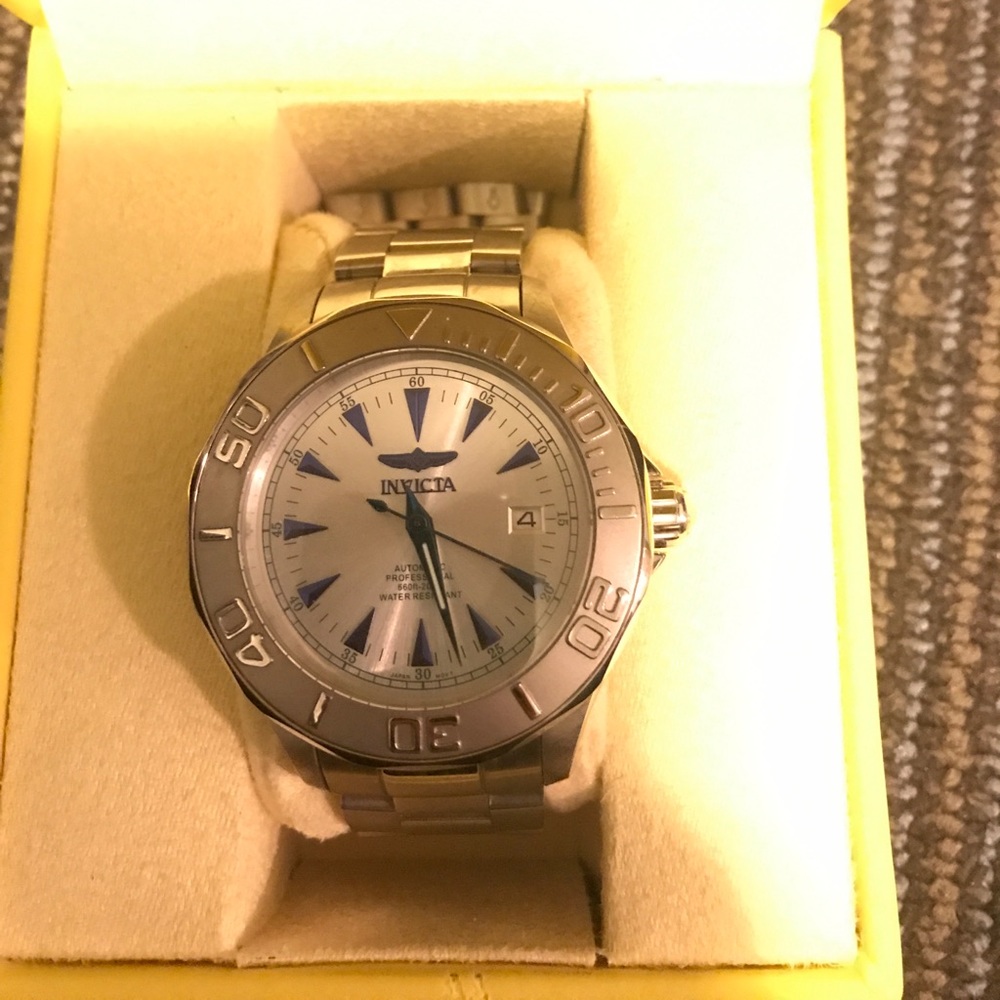 Invicta Watch - Picture 2 of 4