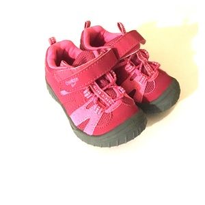 OshKosh B'gosh pink toddler shoes. Size 5.