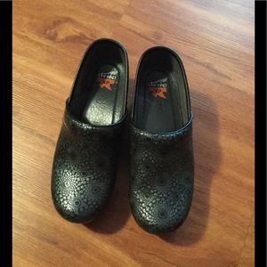 Dansko XP Clog