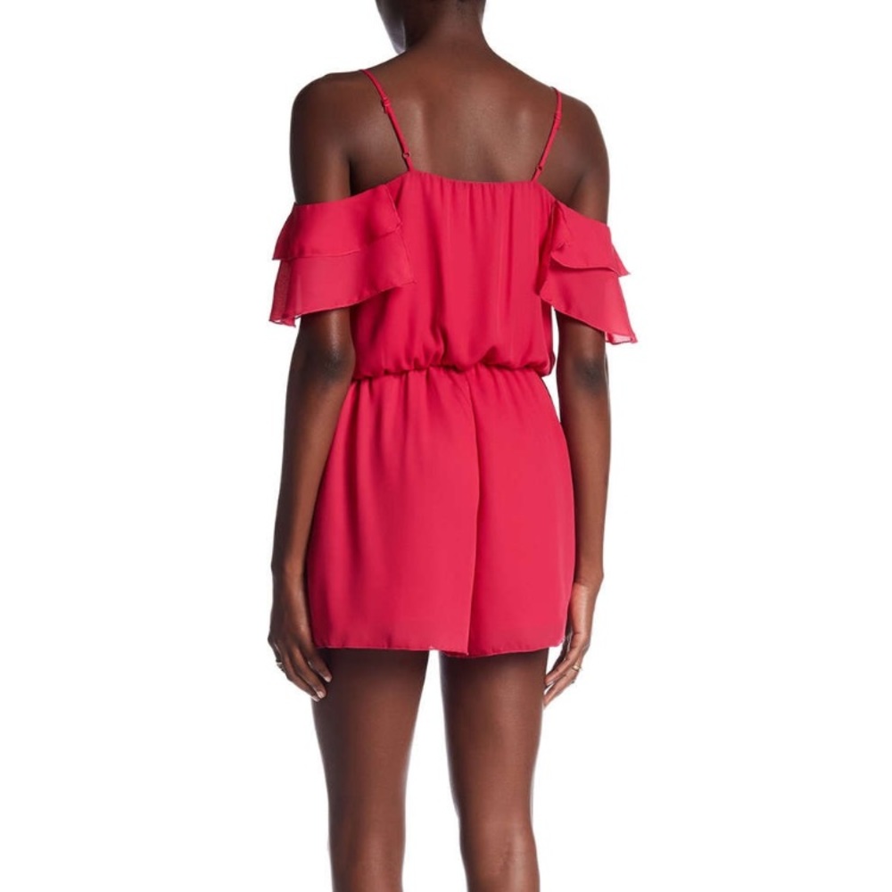 NWT cold shoulder ruffle romper - Picture 2 of 2