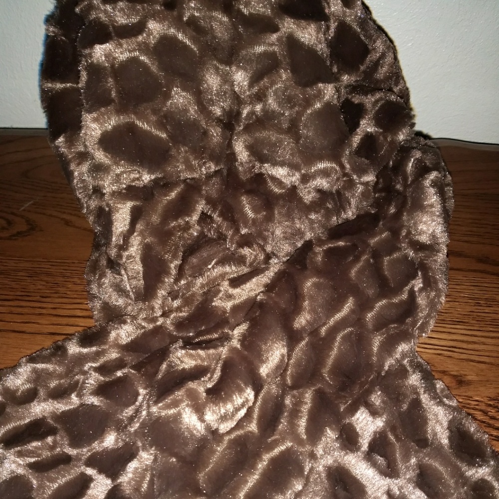NWT Soft And Cozy Leopard Style Scarf