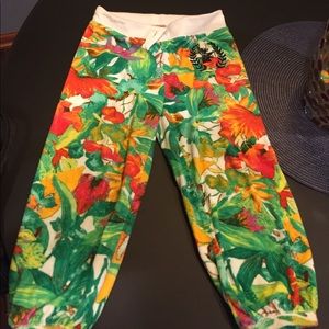 Juicy Couture Floral Capri Pants