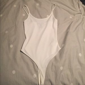 White ribbed F21 bodysuit