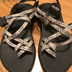 Chacos ZX2 - Worn twice! Grey & cream color