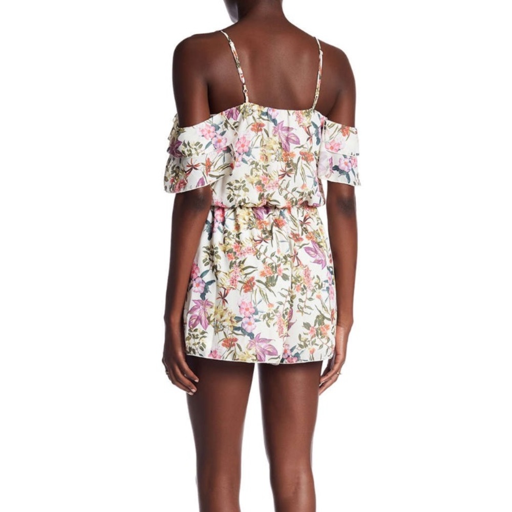 NWT Cold should ruffle romper - Picture 2 of 2