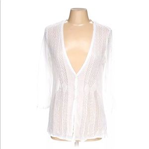 🐝Beautiful Snow White Belldini White Cardigan🐝