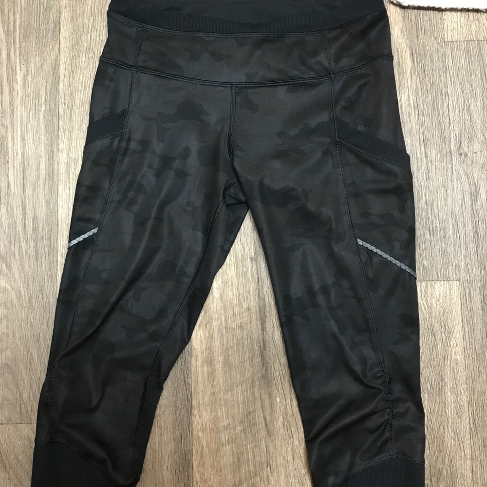 Lululemon camo crops