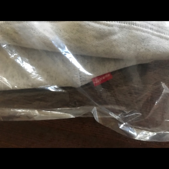 F/W2017 Supreme Arabic logo hoodie - Picture 2 of 5