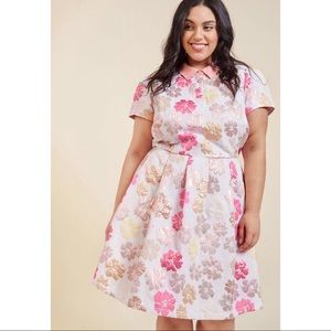 Mod Cloth Dress in Botanical