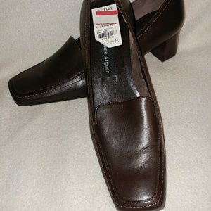Women's etienne aigner Midland leather pumps 7.5M