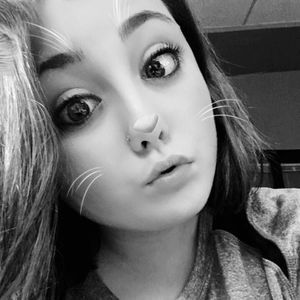 Meet your Posher, Halie