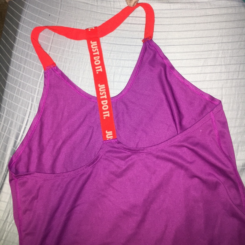 NWOT Nike tank