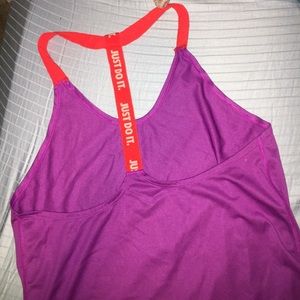NWOT Nike tank