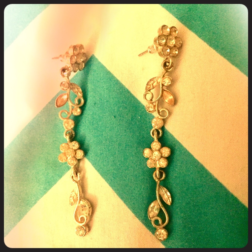 Blinging Flower Earrings
