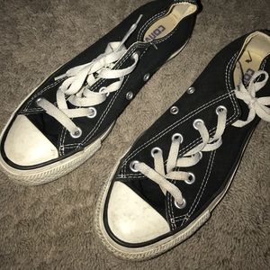Black converse
