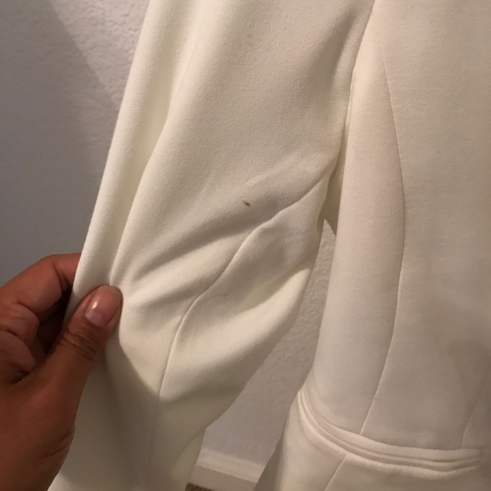 White blazer - Picture 3 of 4