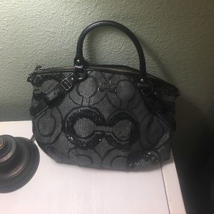 Coach fashion purse.