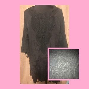 Black tunic with lace detail