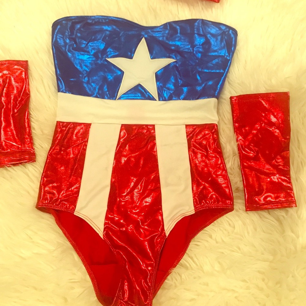 Like new American superhero Halloween Costume