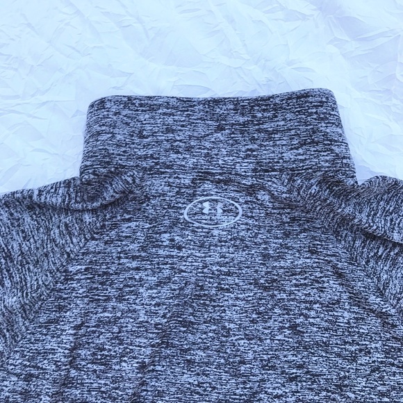 Like New Under Armour half Zip up top - Picture 3 of 3
