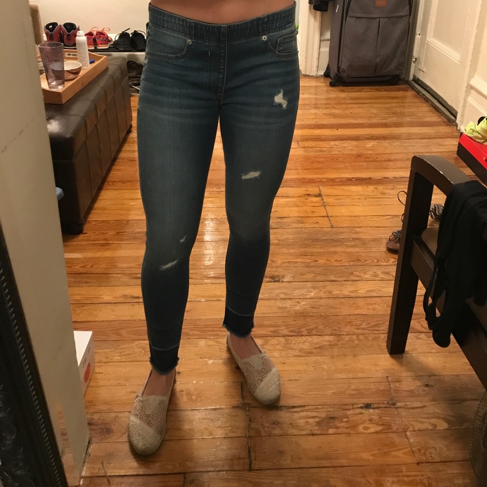 Express distressed jeggings