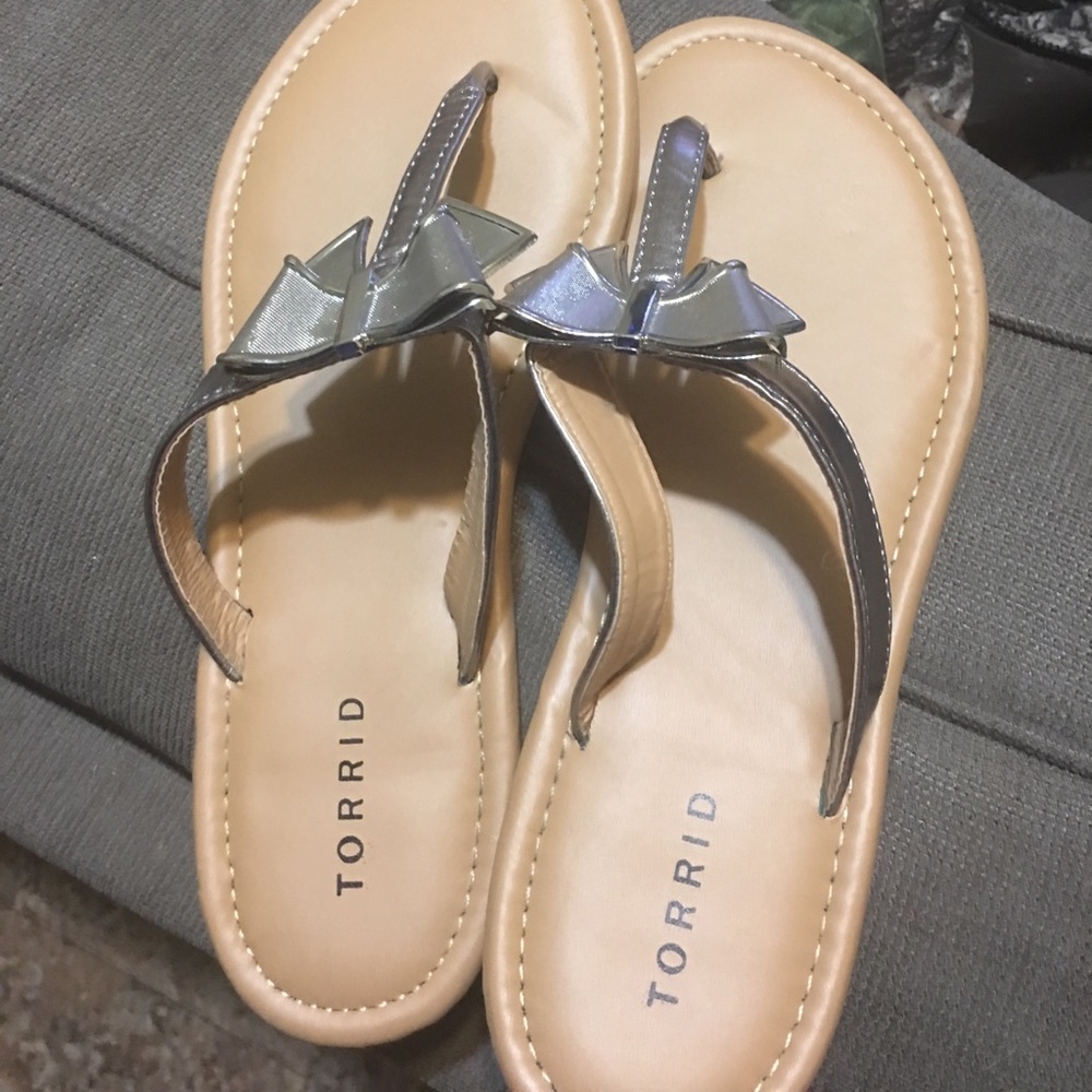 Torrid bow sandals