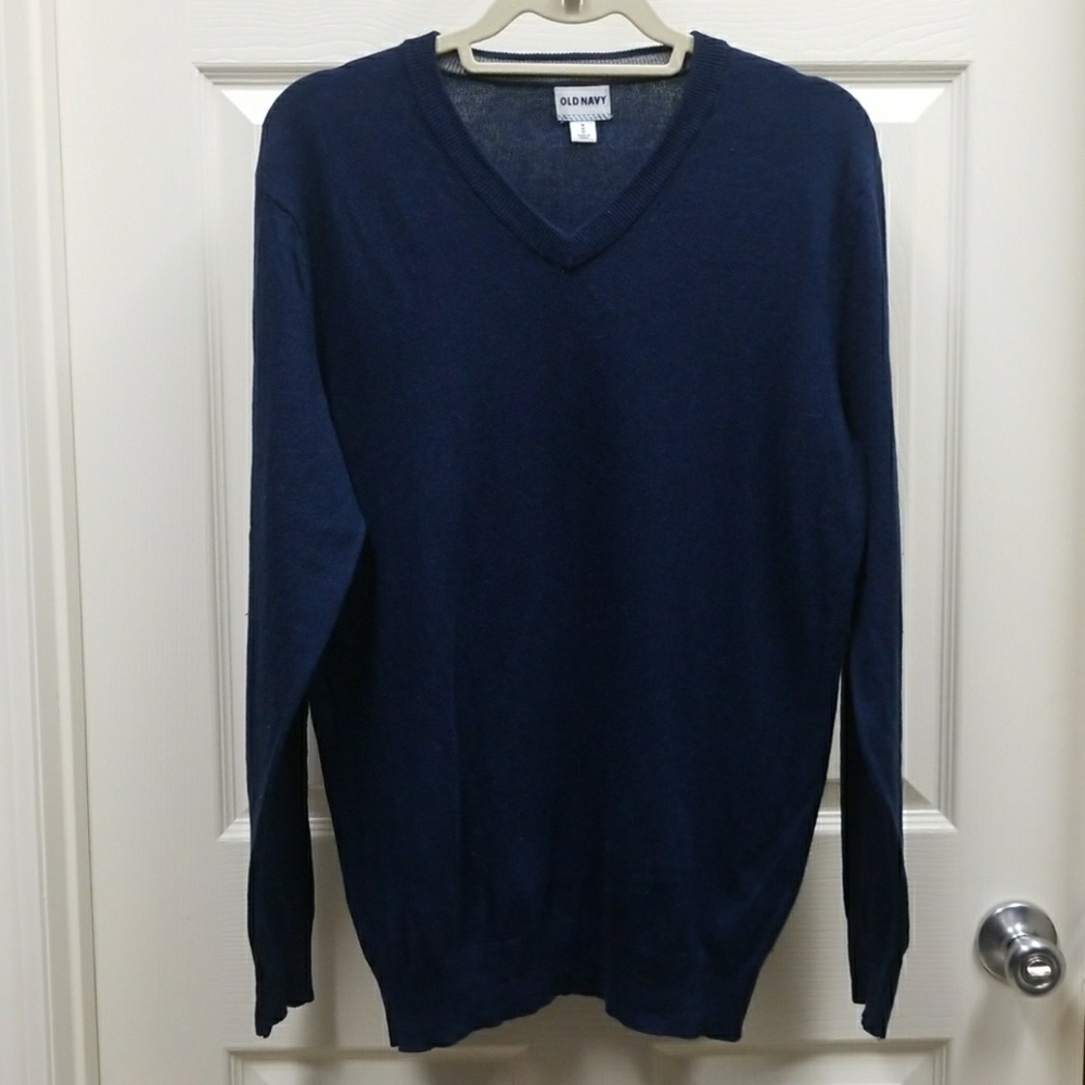 Old Navy men's v-neck sweater