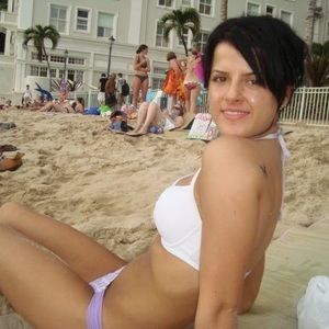 Meet your Posher, Madambourjois