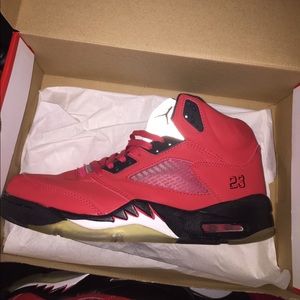 Air Jordan 5 "Raging Red Bull" (SIZE 11 US)