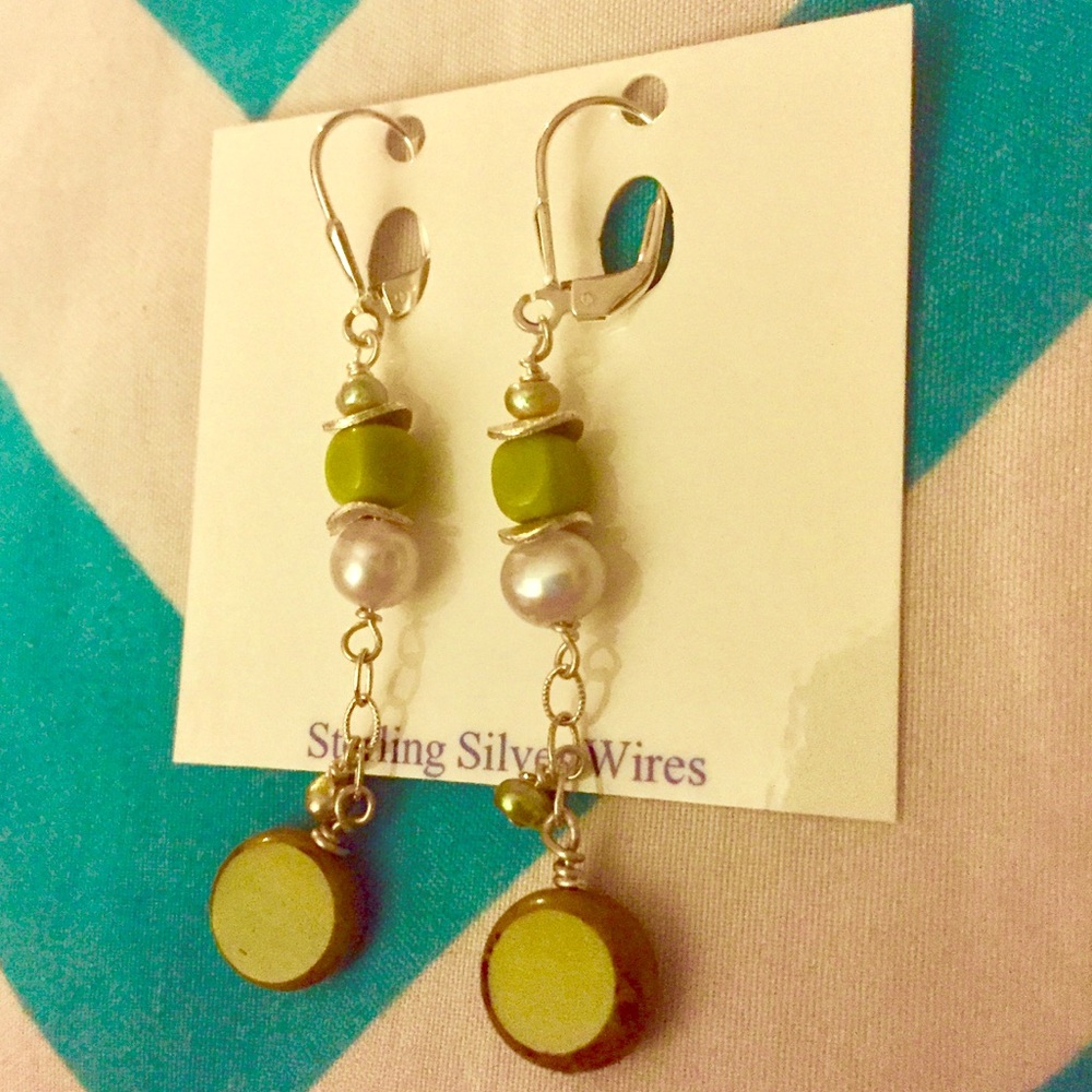 Sterling Silver Earrings: green and pearl