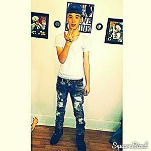 Meet your Posher, Logan