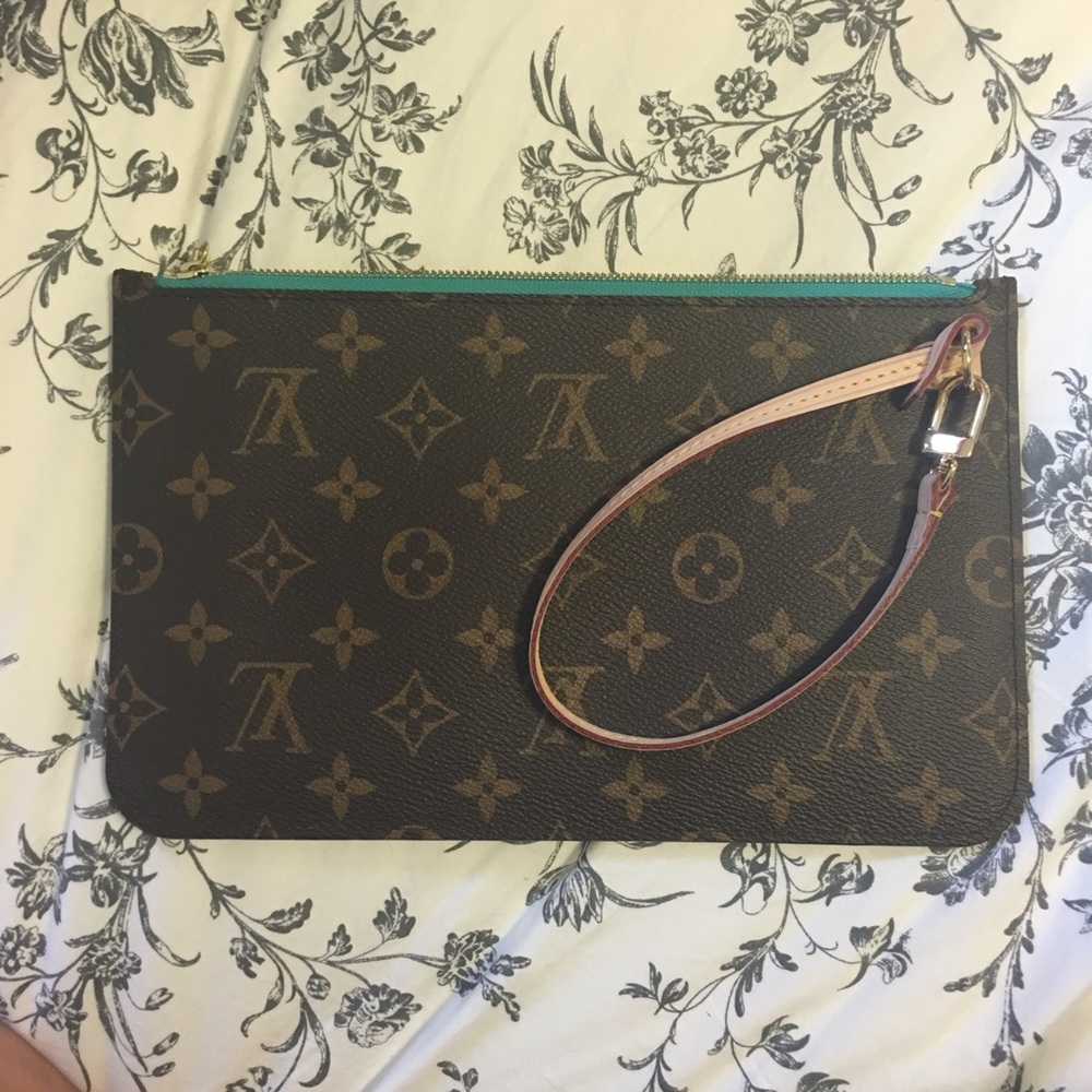 SOLD!!! Louis Vuitton Pochette Turquoise
