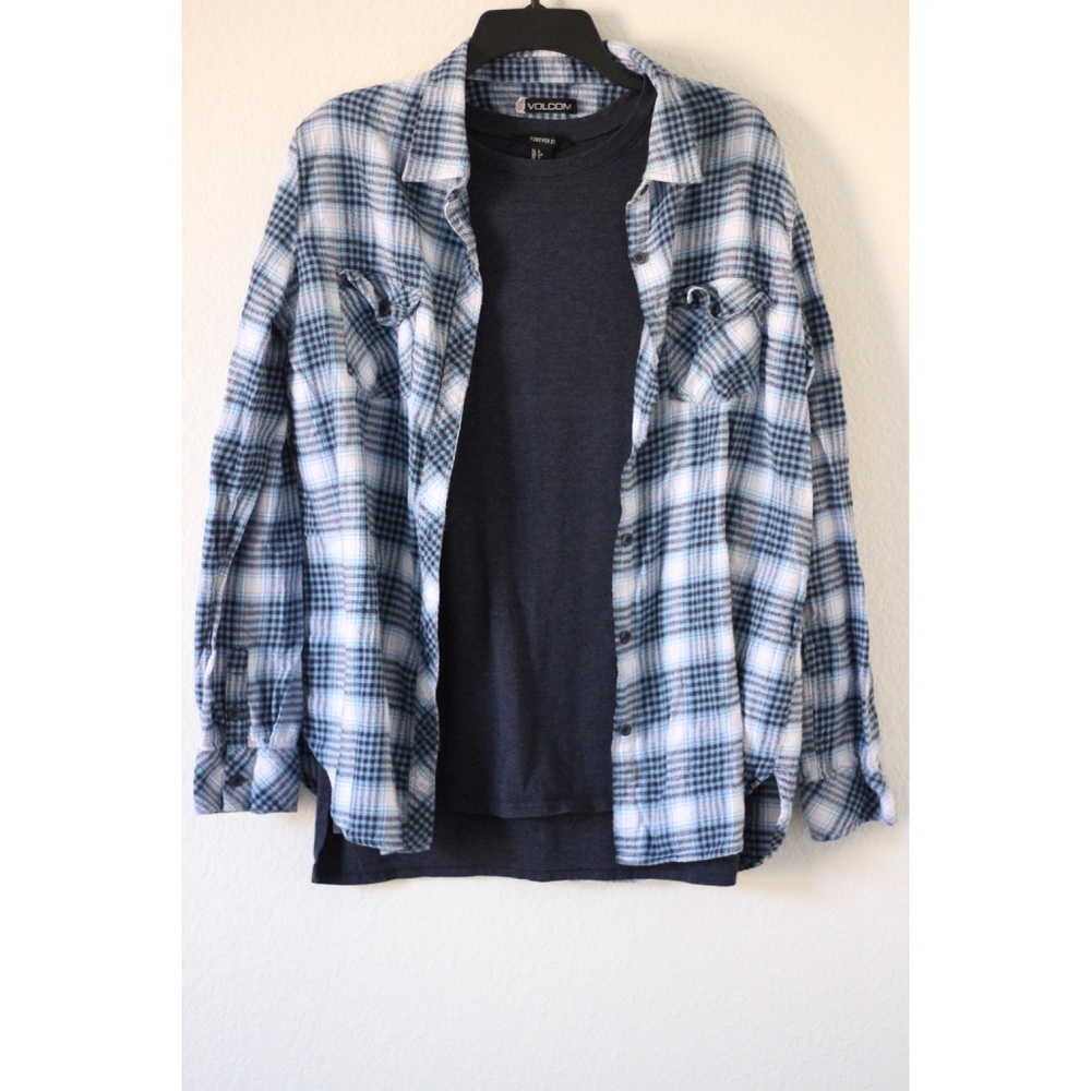 Volcom Flannel - Picture 2 of 6
