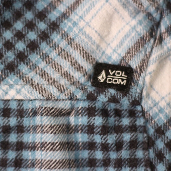 Volcom Flannel - Picture 3 of 6