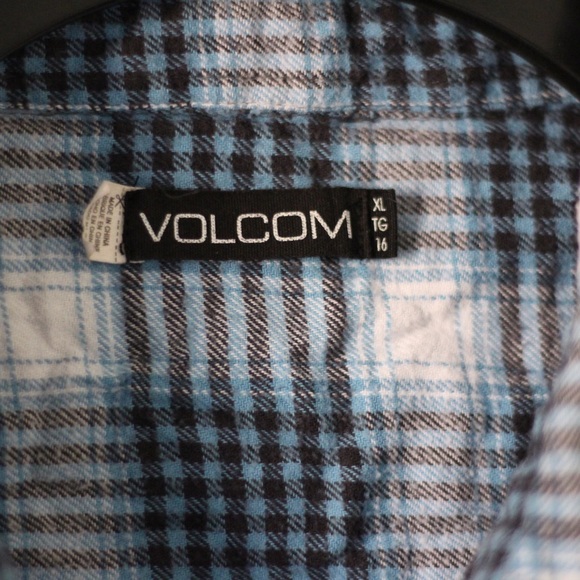Volcom Flannel - Picture 4 of 6