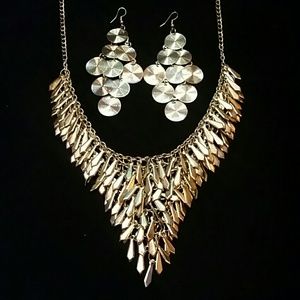 Gold Tone Necklace With Drop Hook Earrings