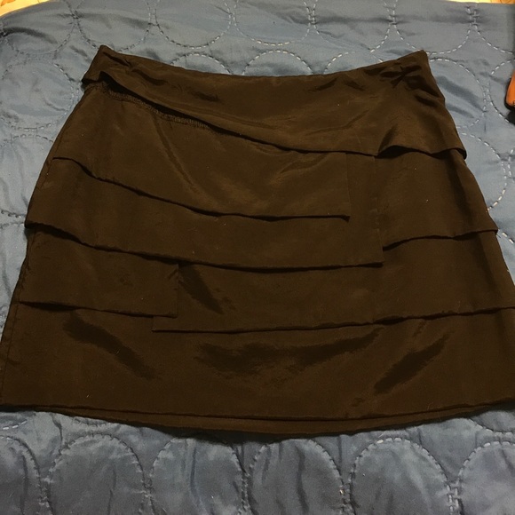 Skirt - Picture 2 of 3