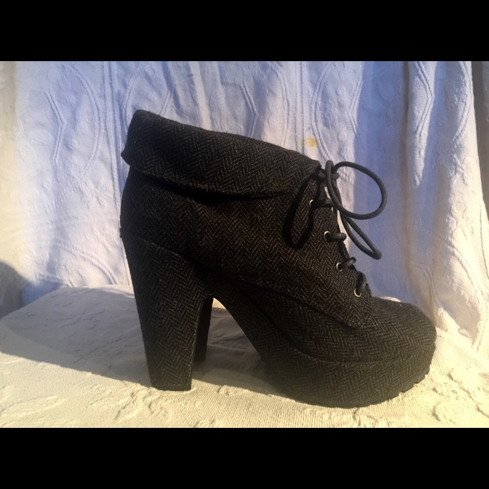 Blowfish chunk heel booties