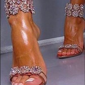 Never been worn perfect shoes
