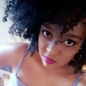 Meet your Posher, Tiffany