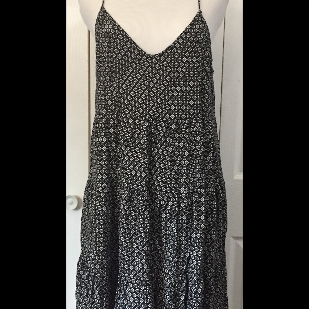 H&M Daisy Pattern Dress Low Scoop Back