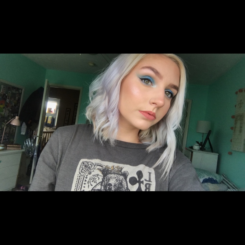 Meet your Posher, Kelsey