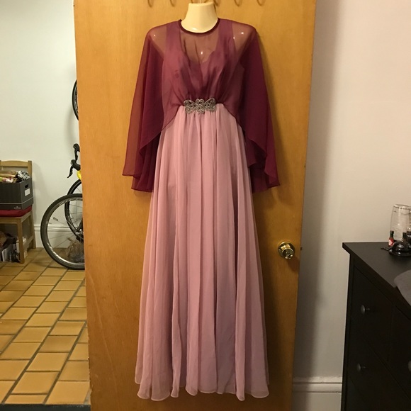 CONSIGNED LOCALLY!!! - Picture 2 of 7